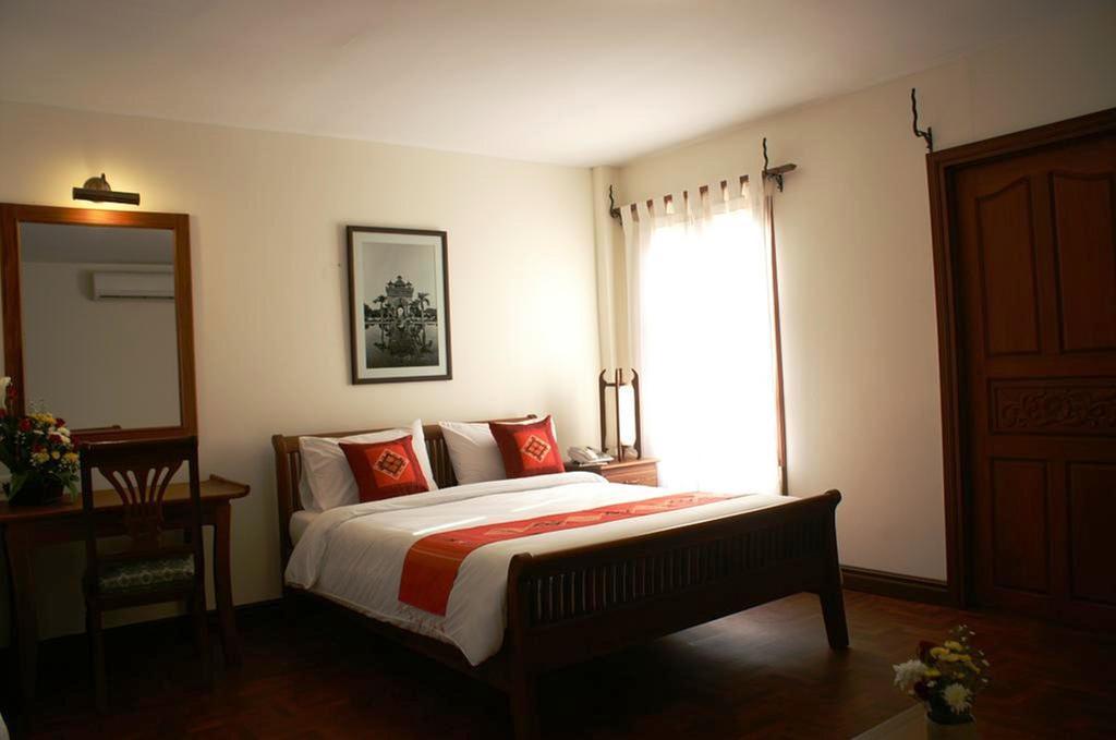 Avilla Phasouk Hotel Vientiane Extérieur photo