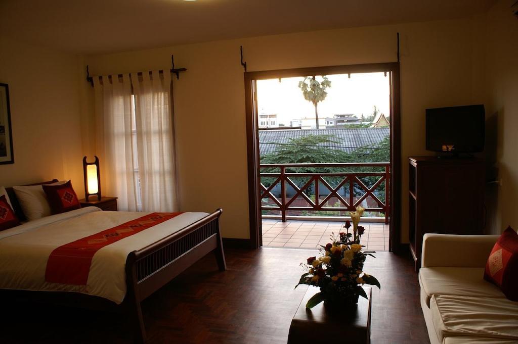 Avilla Phasouk Hotel Vientiane Extérieur photo